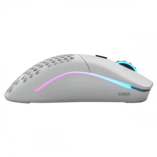 Glorious Model O Kablosuz Gaming Mouse Mat Beyaz 4