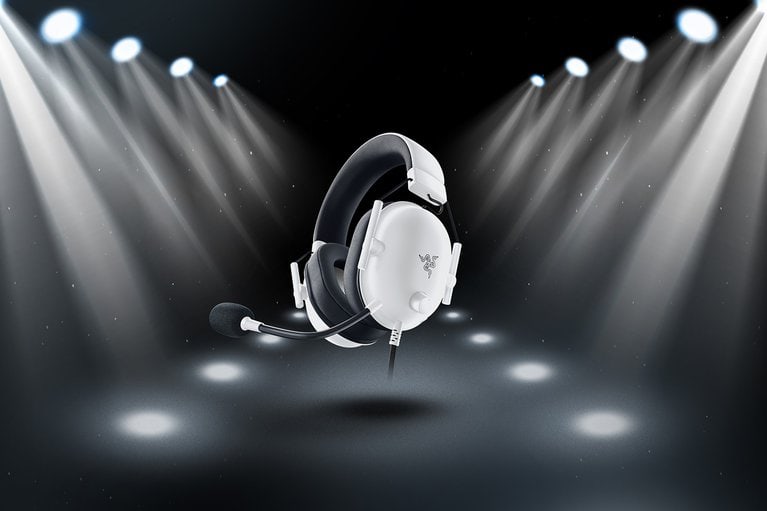 Razer blackshark v2 x kablolu beyaz gaming kulaklık