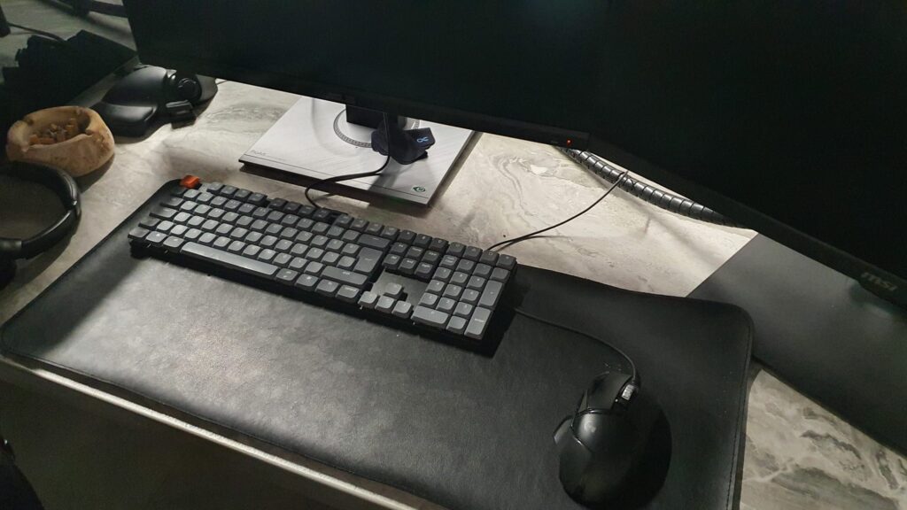 Image #2 from Erdem Erendemir