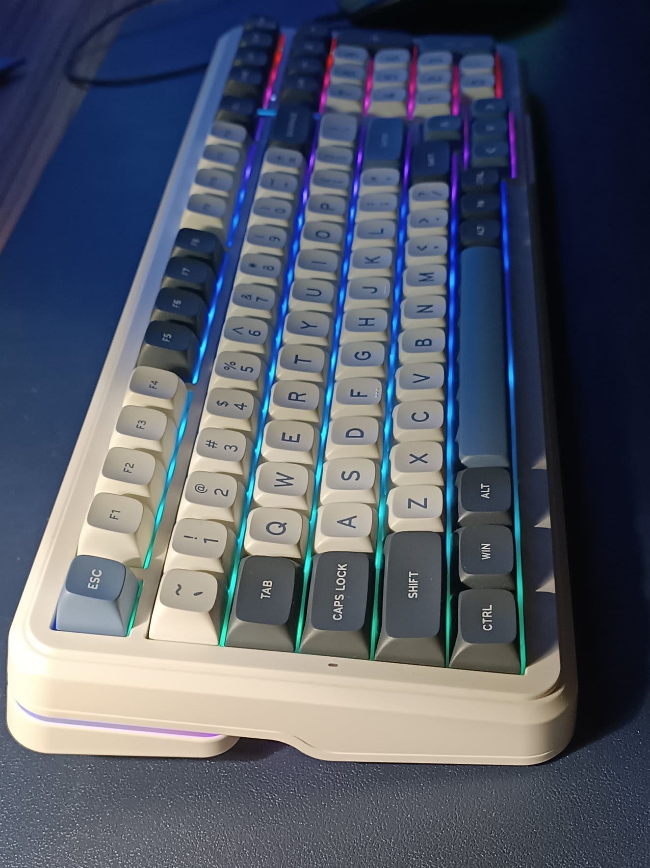 Image #2 from Yasir Özer