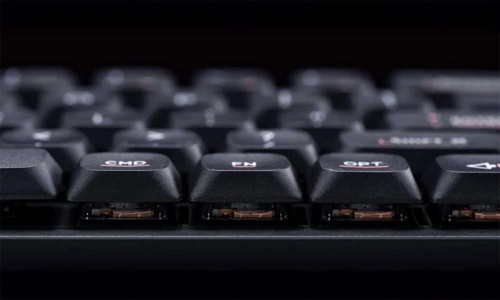 Uzun Ömürlü Pil Ömrü ve Benzersiz RGB Parlaklığı