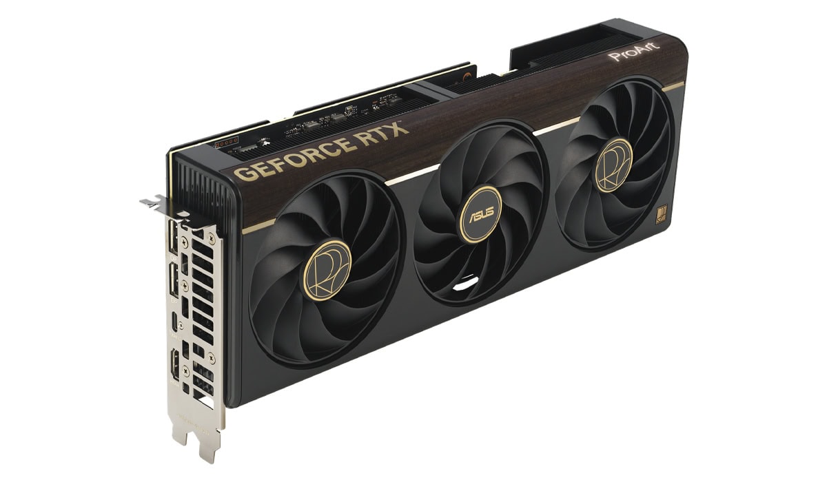 Yüksek performanslı ASUS ProArt GeForce RTX ekran kartı, oyun ve içerik üretimi için güçlü grafik işlemcisi, üç fanlı soğutma sistemi ve şık tasarımıyla dikkat çekiyor.
