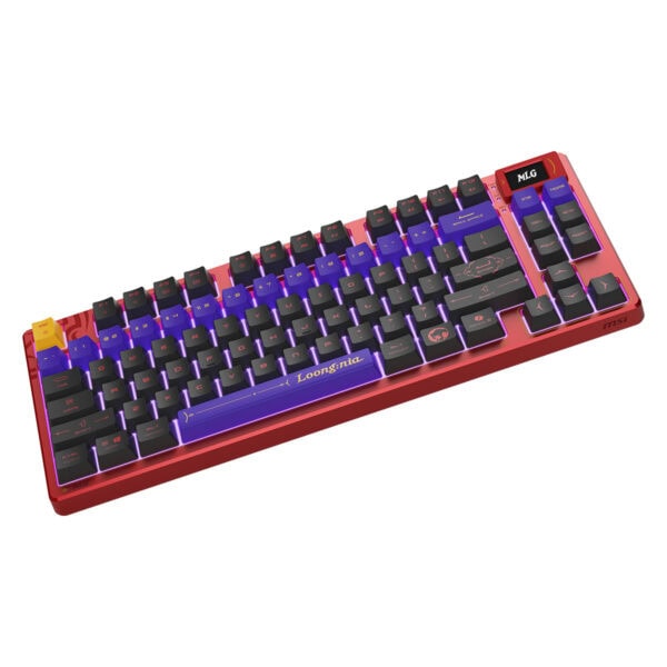 RGB aydınlatmalı profesyonel oyuncu klavyesi, dayanıklı inşası ve yüksek performanslı tuşlarıyla gaming ve bilgisayar tutkunları için ideal.