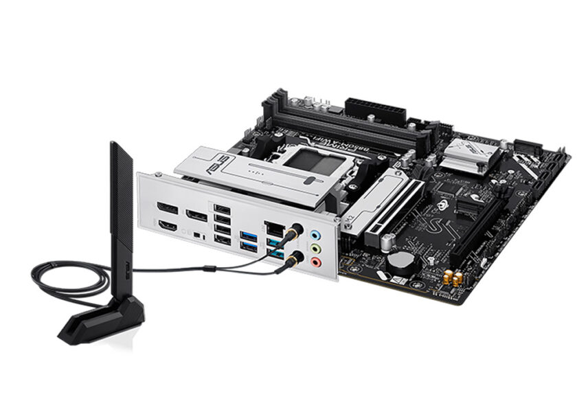 Anakart, Wi-Fi adaptörlü yüksek performanslı bilgisayar parçaları, oyun ve networking donanımı, teknik ekipman, bilgisayar bileşeni, gaming hardware, PC yükseltme ve yapılandırma, teknoloji ürünleri.