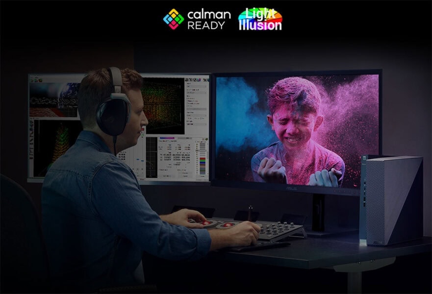 Yaratıcı oyun tasarımı ve gelişmiş grafikler ile bilgisayar başında oyun geliştiren genç erkek.