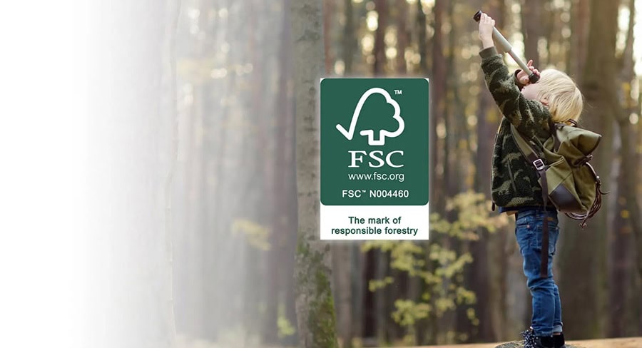 Uzak masaüstü yönetimi konsepti ile ilgili simgeler ve bilgisayar ekranı, teknolojik ve kurumsal erişim yönetimi, güvenlik, dosya paylaşımı ve sistem ayarları görseli.