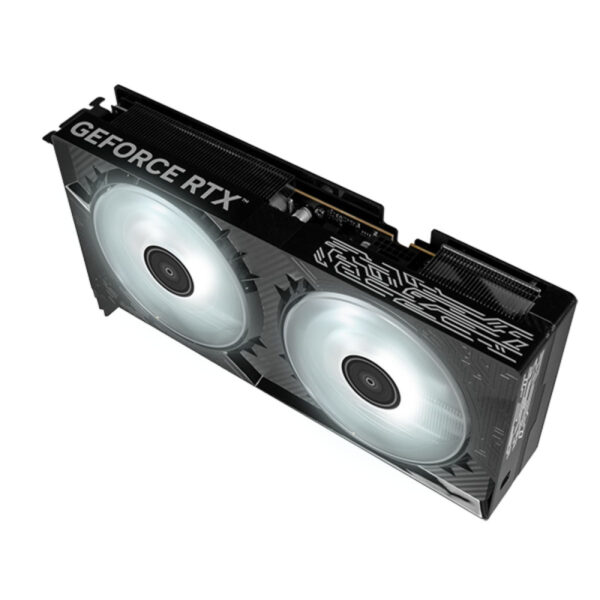Yüksek çözünürlüklü Nvidia GeForce RTX ekran kartı, oyun ve grafik tasarım performansını artırmak için ideal, modern tasarımıyla dikkat çekiyor.