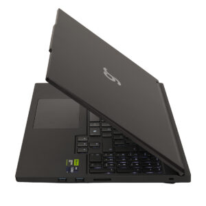 Yüksek performanslı gaming laptopu, Nvidia GTX ekran kartı ve güçlü işlemci ile oyun tutkunları için ideal. Siyah renkli, ışıklandırmalı klavyesi ve hızlı bağlantı seçenekleriyle öne çıkar.