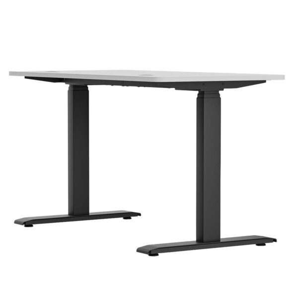 Modern bilgisayar çalışma masası, dayanıklı metal ayaklar ve geniş çalışma yüzeyi ile ergonomik ofis ve oyun alanları için ideal. Çekici tasarımıyla ev ve ofis ortamlarına uyum sağlar.