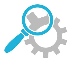 Oyun geliştirme ve teknik detaylar için büyüteç ve dişli anahtar ikilisi, teknolojik ve oyun odaklı konsept, profesyonel oyun ve yazılım geliştirme sembolü.