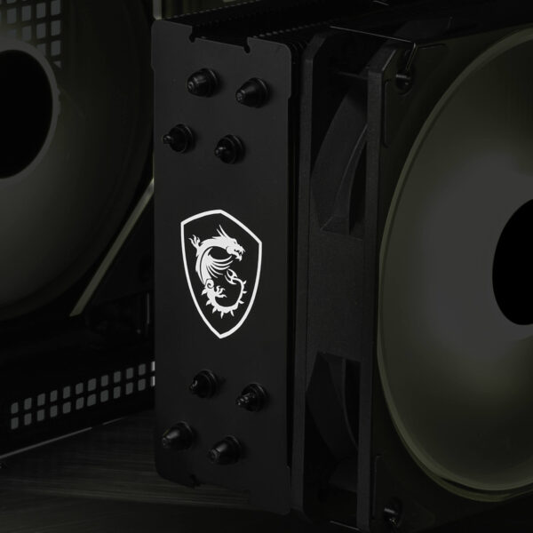 Yüksek performanslı bilgisayar soğutucu bloğu ve MSI logosu ile gaming donanımı. Oyun performansını artırmak ve uzun süreli kullanım sağlamak amacıyla tasarlanmış güçlü soğutma sistemi.