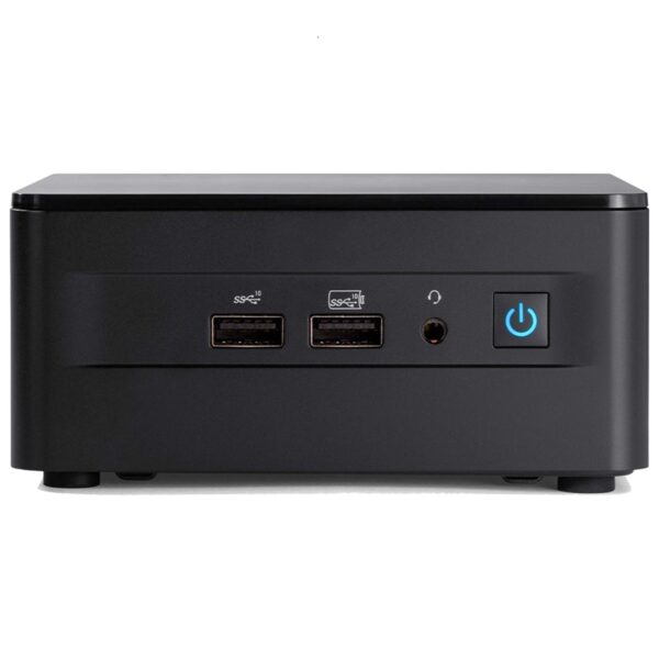 Yüksek çözünürlüklü siyah oyun konsolu güç bankası, USB portları ve güç düğmesi ile detaylı görünüm. Oyun ve teknoloji meraklıları için ideal, yüksek performanslı taşınabilir güç kaynağı.