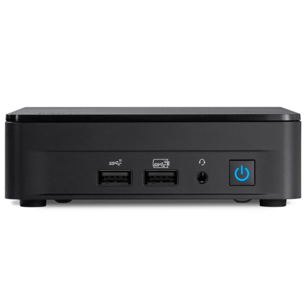 Yüksek hızlı USB 3.0 bağlantı noktaları ve güç düğmesi ile siyah bilgisayar sabit disk ünitesi.