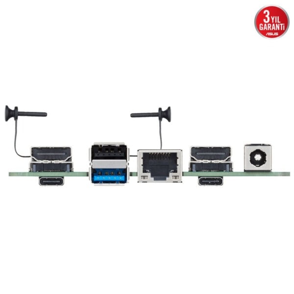 Yonga pano üzerinde çeşitli USB ve Ethernet bağlantı noktaları, antenler ve diğer bileşenler bulunuyor. Bu yapı, bilgisayar veya elektronik cihazlar için genişletici veya bağlantı paneli olarak kullanılabilir. Yüksek çözünürlüklü görüntü, bağlantı noktalarını net şekilde gösteriyor ve teknolojik ekipmanların kurulumu veya genişletilmesiyle ilgilenen kullanıcılar için idealdir. Ayrıca, çeşitli bağlantı türlerinin düzeni ve tasarımı detaylı olarak gözlemlerle anlatılabilir.