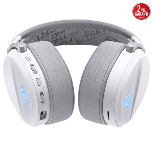 Yüksek kaliteli beyaz ve gri oyun kulaklığı, rahat tanımlı yastıkları ve gelişmiş ses özellikleri ile oyuncular için ideal, Bluetooth ve kablosuz bağlantı destekli, uzun pil ömrü ve 2 yıl garanti.