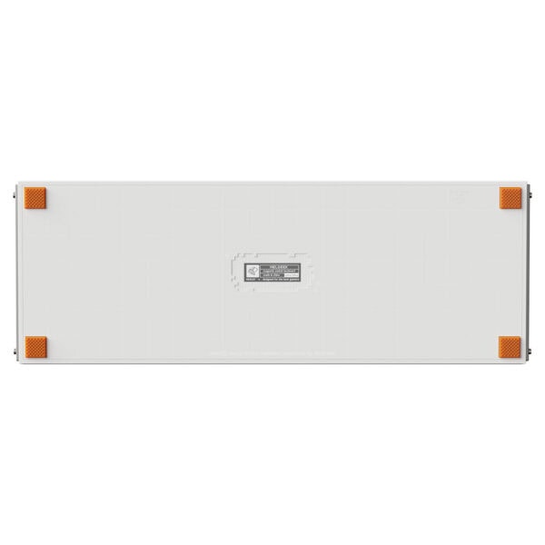 Yüksek kaliteli oyun klavyesi, ince ve modern tasarım, detaylı açıdan görünüm, oyuncular için optimize edilmiş ergonomik mekanizma.