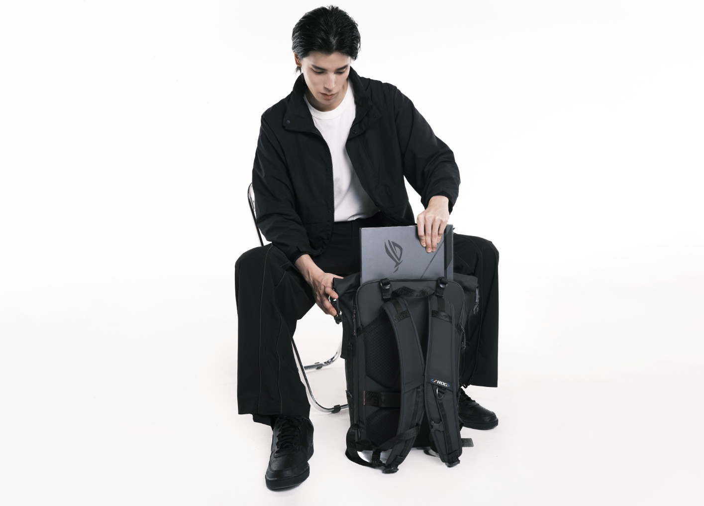 ASUS ROG Slash 4.0 Sırt Çantası H4
