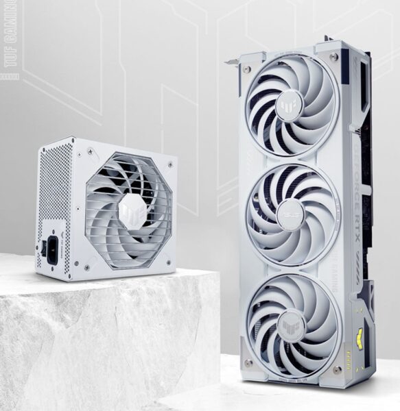 ASUS TUF Gaming GeForce RTX 5070 Ti 16GB GDDR7 BTF White OC Edition Ekran Kartı H20