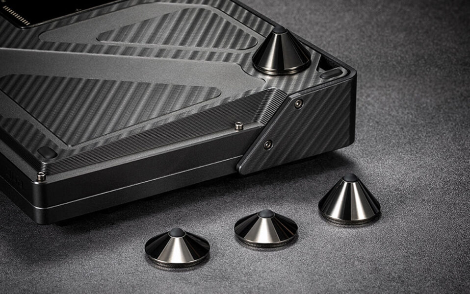 ROG Azoth Extreme ROG NX Snow Switch 8K Hz RGB Kablosuz Mekanik Gaming Klavye, üstün performans ve şık tasarımıyla oyun deneyimini artırır. RGB aydınlatma ve kablosuz bağlantı özellikleriyle öne çıkar.