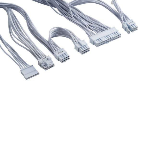 Güç kaynağı ve anakart, GPU ve diğer bileşenler için beyaz güç kablosu seti.