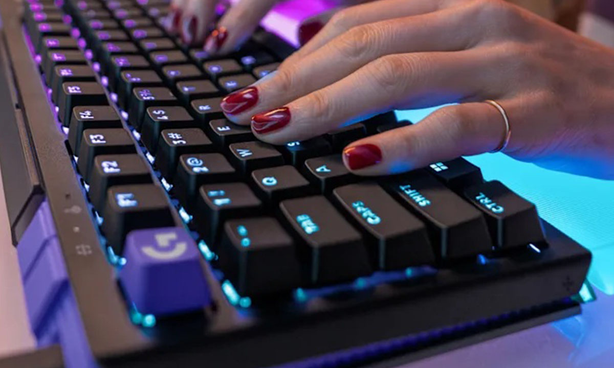 PBT Çift Katmanlı Tuş Kapakları