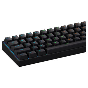 MCHOSE Ace 60 Pro siyah RGB oyun klavyesi, hall effect KTE manyetik anahtarlar ve hot-swap özelliği ile yüksek performans sağlar.