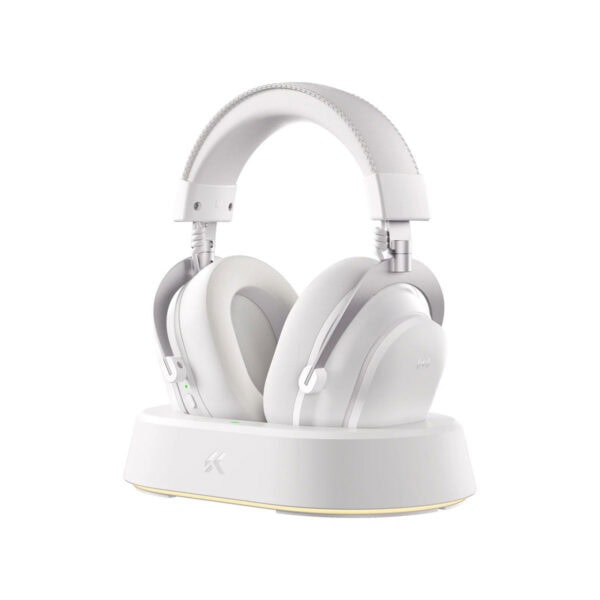 Yüksek kaliteli MCHOSE V9 Turbo Icy White kablosuz oyun kulaklığı, 7.1 surround ses ve konforlu tasarımıyla oyun deneyiminizi artırır.