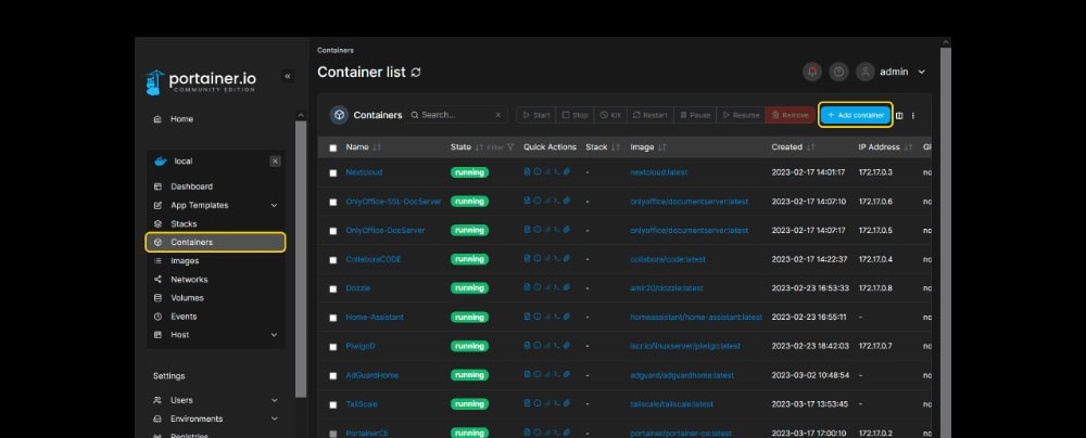 Yönetim panelindeki konteyner yönetimi arayüzü, Docker konteynerlerini kolayca izleme ve kontrol etme olanağı sağlar.