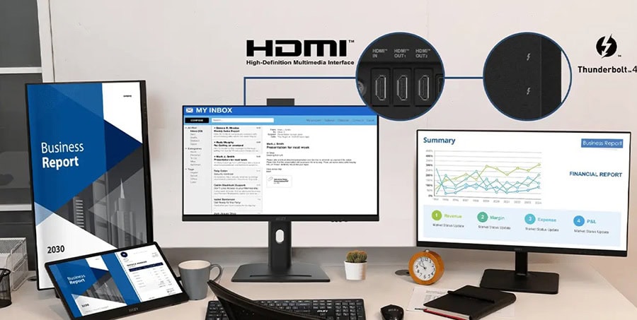 Çift monitörlü çalışma istasyonu, bilgisayar ve aksesuarlar, ofis düzeni, teknolojik ekipmanlar, verimlilik ve modern çalışma ortamı.
