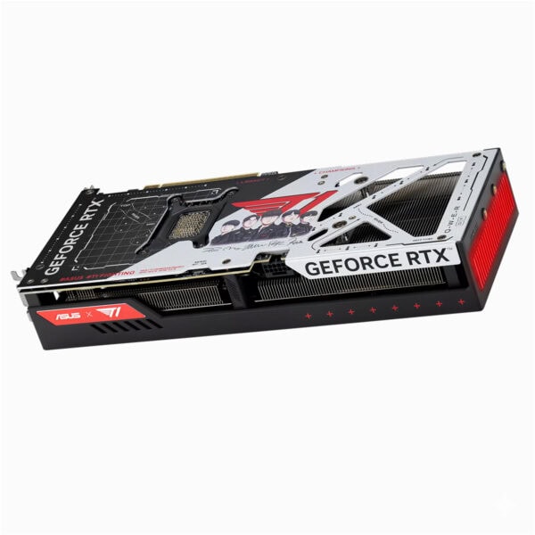 ASUS T1 GeForce RTX 5070 12GB GDDR7 OC Edition ekran kartı, yüksek performans ve gelişmiş soğutma özellikleriyle dikkat çekiyor.