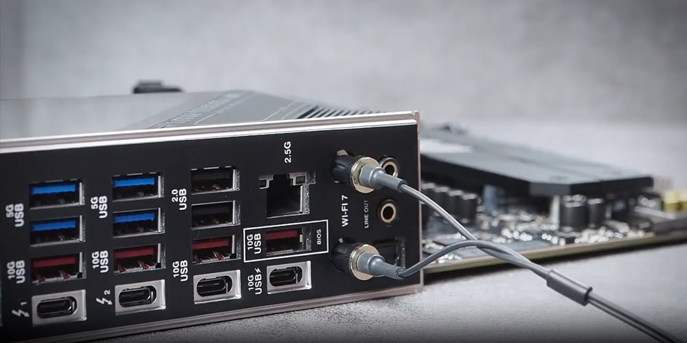 asus-rog-strix-b860-i-gaming-wifi-9066mhz-oc-ddr5-soket-lga1851-m-2-hdmi-dp-thunderbolt-mini-itx-anakart