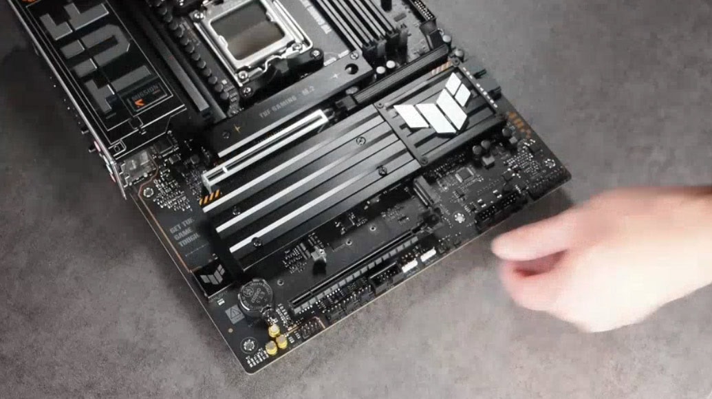 TUF GAMING B850M-E WIFI asus-tuf-gaming-b850m-e-wifi-8000mhz-oc-ddr5-soket-am5-m-2-hdmi-dp-matx-anakart