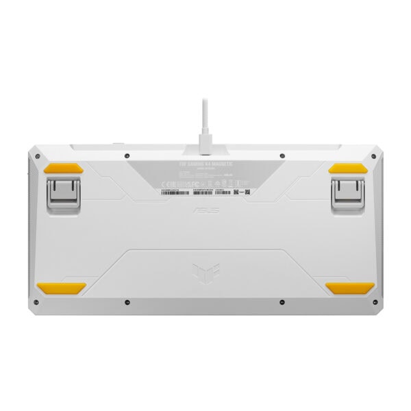 Beyaz ASUS TUF Gaming K4 manyetik switch ve RGB aydınlatmalı gaming klavye, arka planda detaylı tasarım ve dayanıklı yapıya sahip.