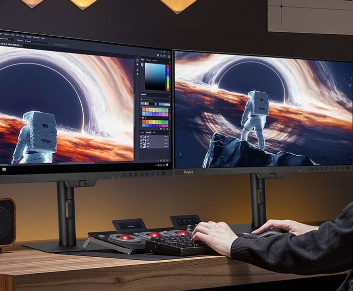 PA32USD asus-proart-display-oled-pa32usd-31-5-inc-240hz-0-1ms-4k-uhd-adaptive-sync-qd-oled-pivot-monitor